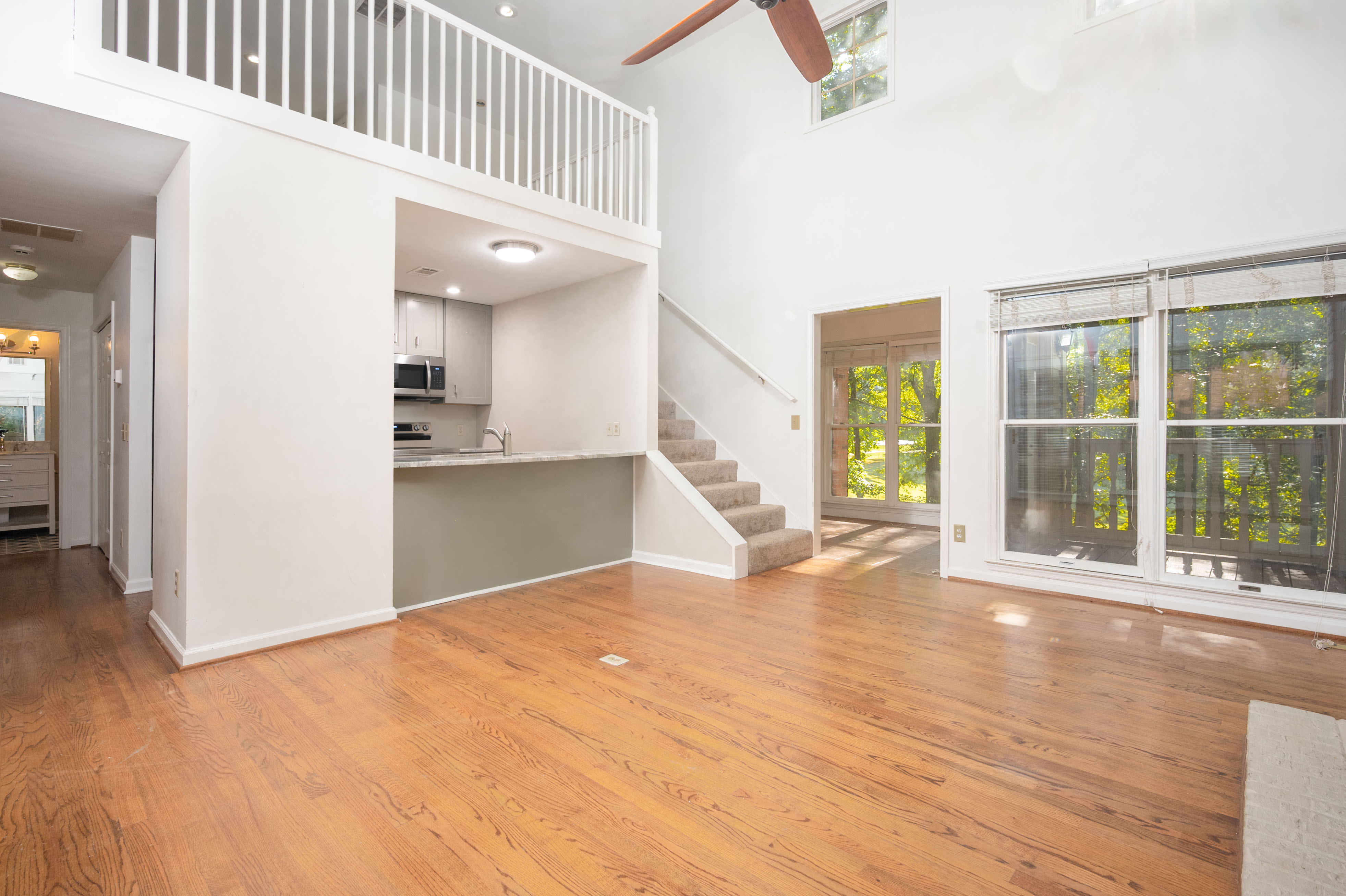 1002 Cupp Lane image 6